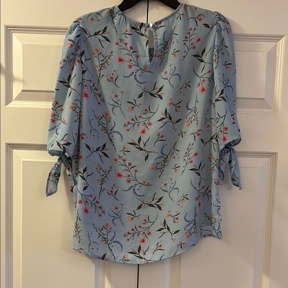CeCe Pink and Blue Relaxed Tie sleeves Blouse - Picture 2 of 9